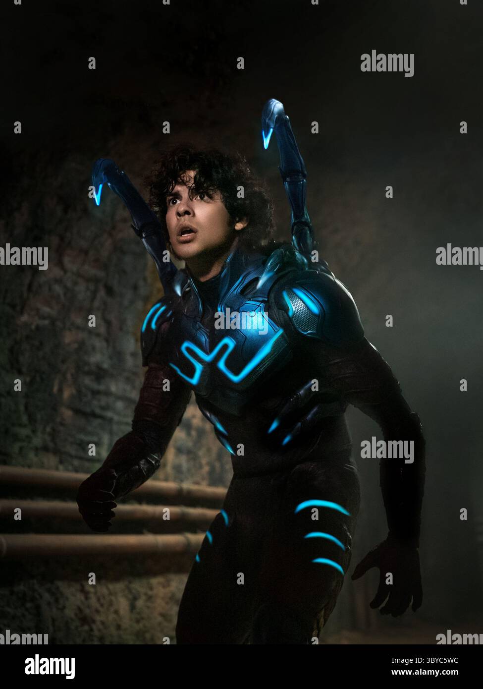 Blue Beetle (2023) Xolo MARIDUEÑA as Jaime Reyes *Filmstill - usage éditorial seulement* Voir instructions spéciales. CAP/TFS image fournie par Capital Pictures Banque D'Images