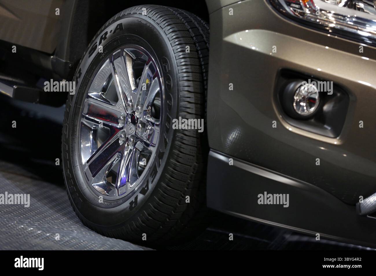 12 janvier 2014 - Detroit, MICH, États-Unis - le tout nouveau Canyon 2015 de GMC a été présenté lors d'un événement au Russell Industrial Center de Detroit, le 12 janvier 2014. (Crédit image : © Romain Blanquart/Detroit Free Press via ZUMA Press Wire) Banque D'Images