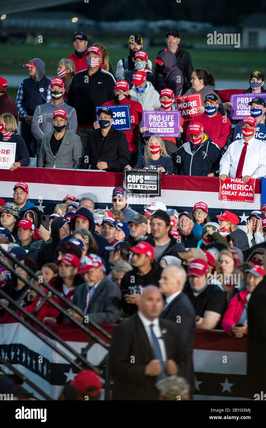 10 septembre 2020, Freeland, mi, États-Unis : le président Donald Trump parle à ses partisans lors d'un rassemblement à l'aéroport international MBS le jeudi 10 septembre 2020 à Freeland, Michigan. (Crédit image : © Mandi Wright/Detroit Free Press via ZUMA Press Wire) Banque D'Images