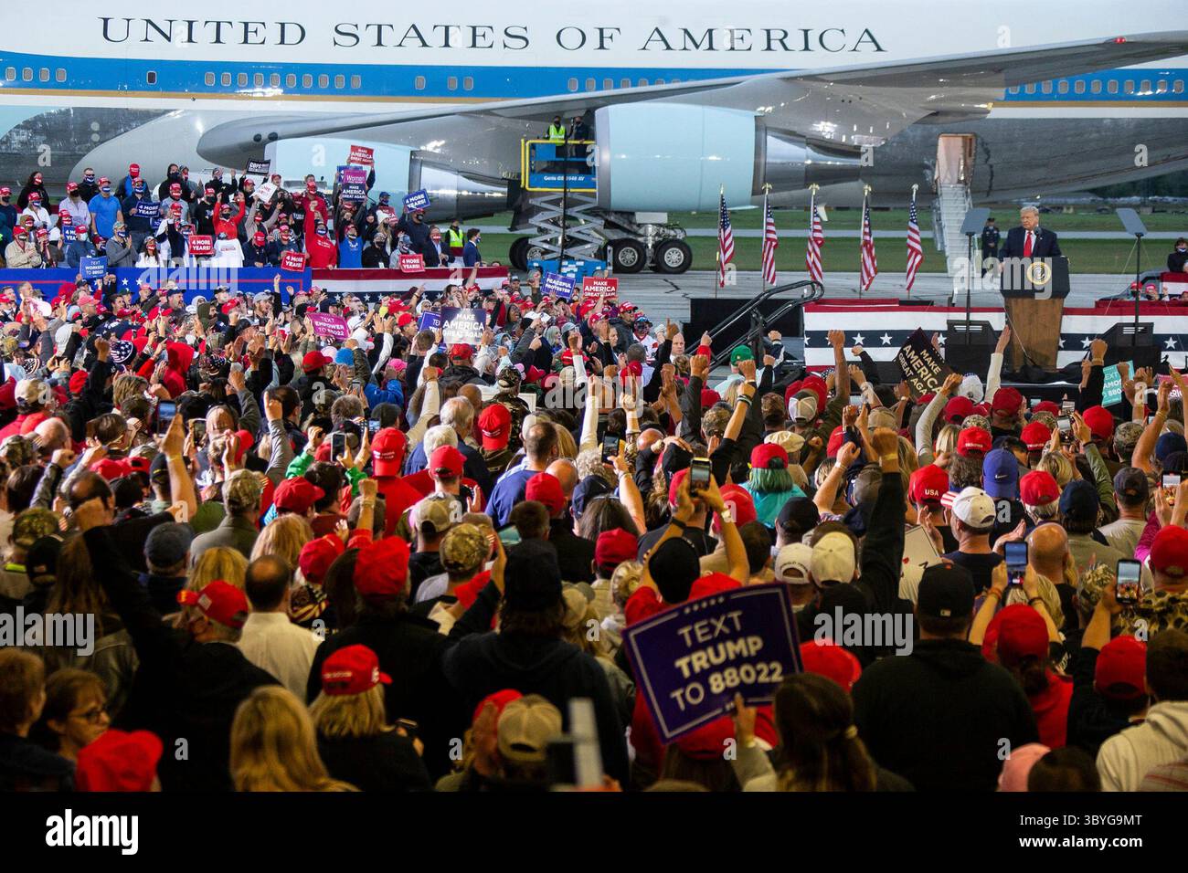 10 septembre 2020, Freeland, mi, États-Unis : le président Donald Trump parle à ses partisans lors d'un rassemblement à l'aéroport international MBS le jeudi 10 septembre 2020 à Freeland, Michigan. (Crédit image : © Mandi Wright/Detroit Free Press via ZUMA Press Wire) Banque D'Images