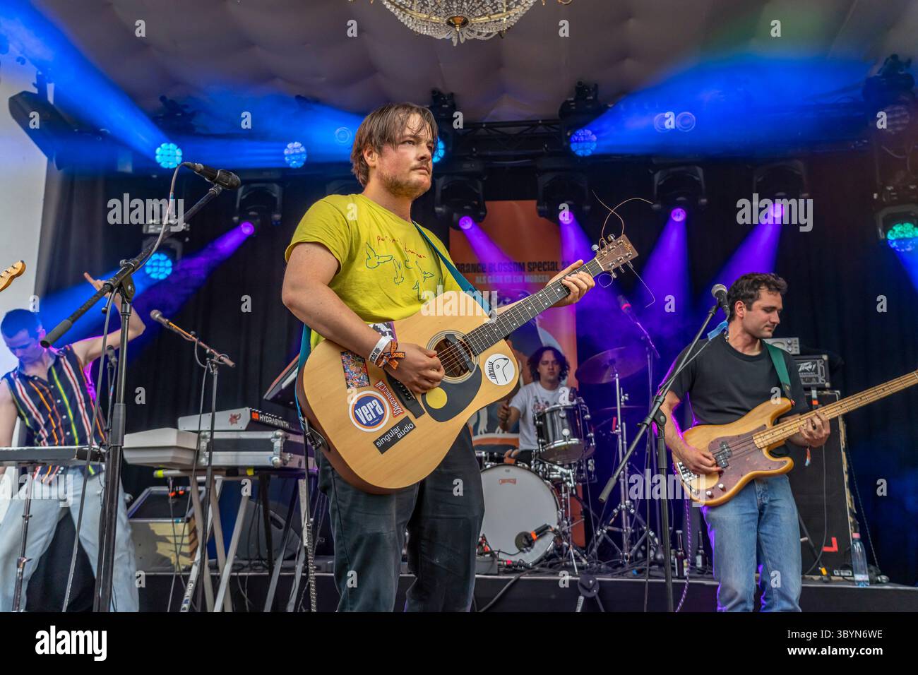 Die Band Personal Trainer live beim Orange Blossom Special Festival, Beverungen, Deutschland | Personal Trainer live at the Orange Blossom Special Banque D'Images