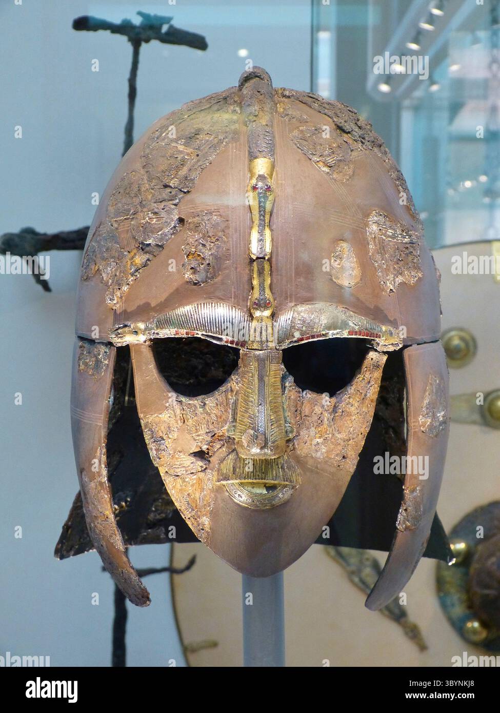 Londres, Grande-Bretagne – 20 mai 2014. Casque Sutton Hoo exposé au British Museum de Londres, Royaume-Uni. C'est l'un des quatre complets Banque D'Images