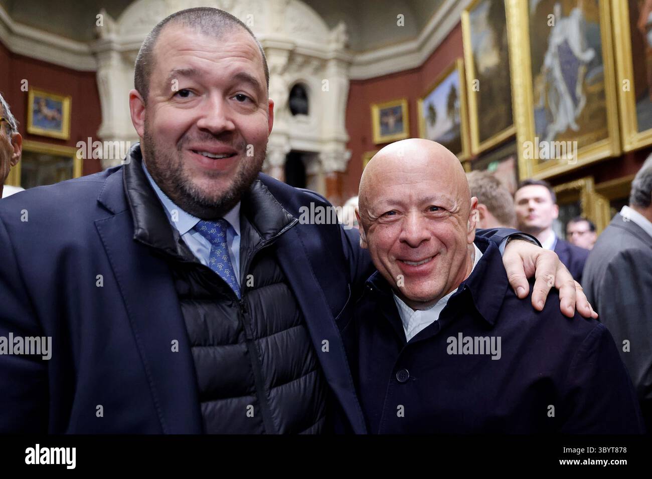 11 janvier 2024, Chantilly, Oise, France : Chantilly (France), 11/01/2024.- les chefs français Guillaume Gomez (à gauche) et Thierry Marx posent lors d'une visite du président français pour discuter de l'attractivité de la France pour les touristes, à Chantilly, au nord de Paris, le 11 janvier 2024. (Francia) (crédit image : © Ludovic Marin/POOL via ZUMA Press Wire) Banque D'Images
