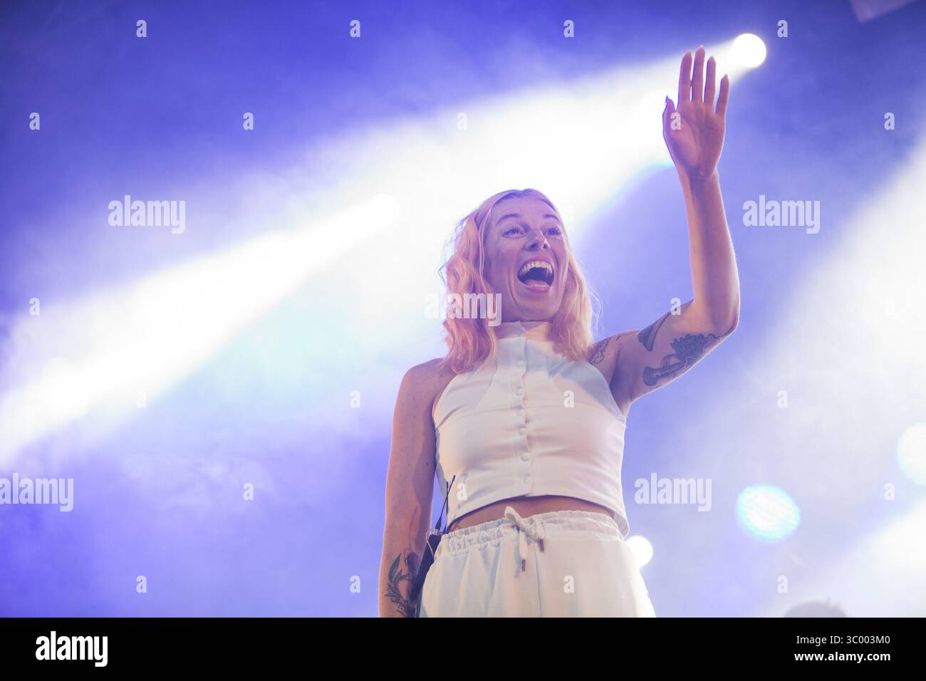 16 juin 2017 - Bergen, Angleterre, Norvège - Norvège, Bergen â€šÃ„Ã¬ 16 juin 2017. La chanteuse, compositrice et musicienne norvégienne Gabrielle Susanne Solheim Leithaug est surtout connue sous le nom de Gabrille et donne ici un concert live lors du festival de musique norvégien Bergenfest 2017 à Bergen. (Crédit image : © Jarle H. Moe/Gonzales photo via ZUMA Press) Banque D'Images