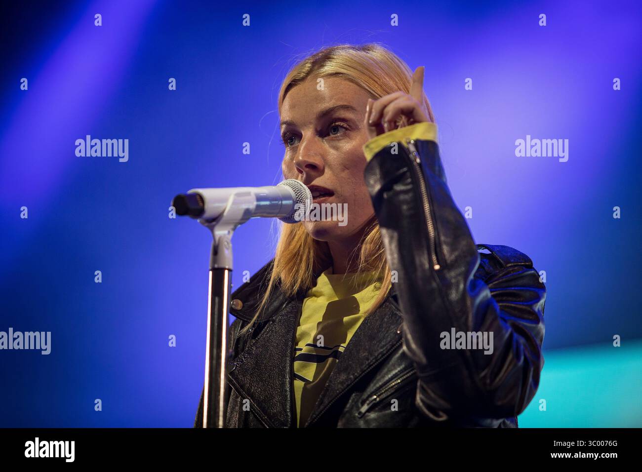 10 août 2017 - Oslo, Angleterre, Norvège - Norvège, Oslo â€šÃ„Ã¬ 10 août 2017. La chanteuse, compositrice et musicienne norvégienne Gabrielle Susanne Solheim Leithaug est surtout connue sous le nom de Gabrille et donne ici un concert live lors du festival de musique norvégien vÃ²yafestivalen 2017 à Oslo. (Crédit image : © Tord Litleskare/Gonzales photo via ZUMA Press) Banque D'Images
