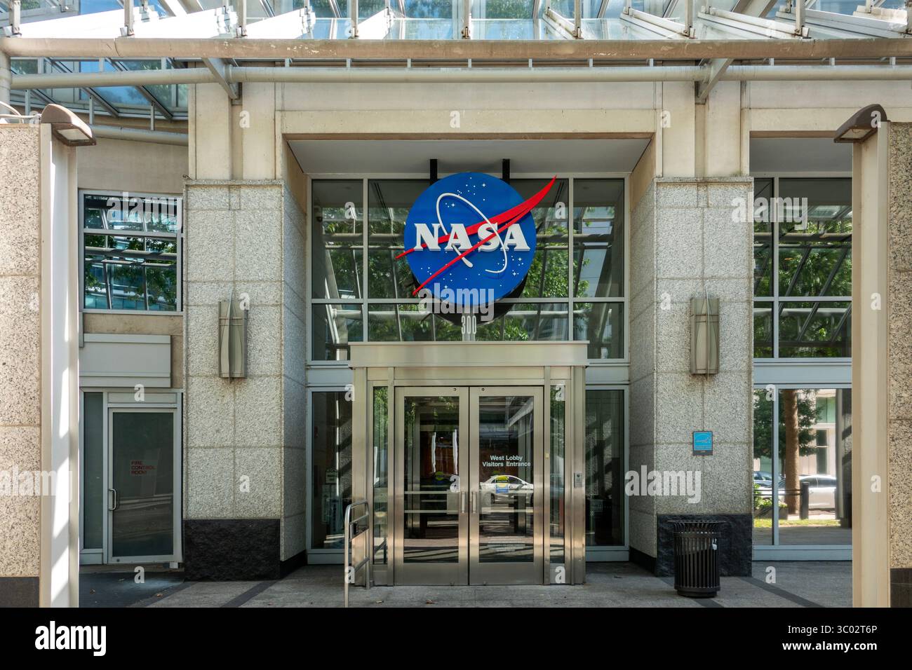 États-Unis Washington DC Gouvernement fédéral siège de la NASA National Aeronautics and Space Administration porte d'entrée et logo Banque D'Images États-Unis Washington DC Gouvernement fédéral siège de la NASA National Aeronautics and Space Administration porte d'entrée et logo Banque D'Images