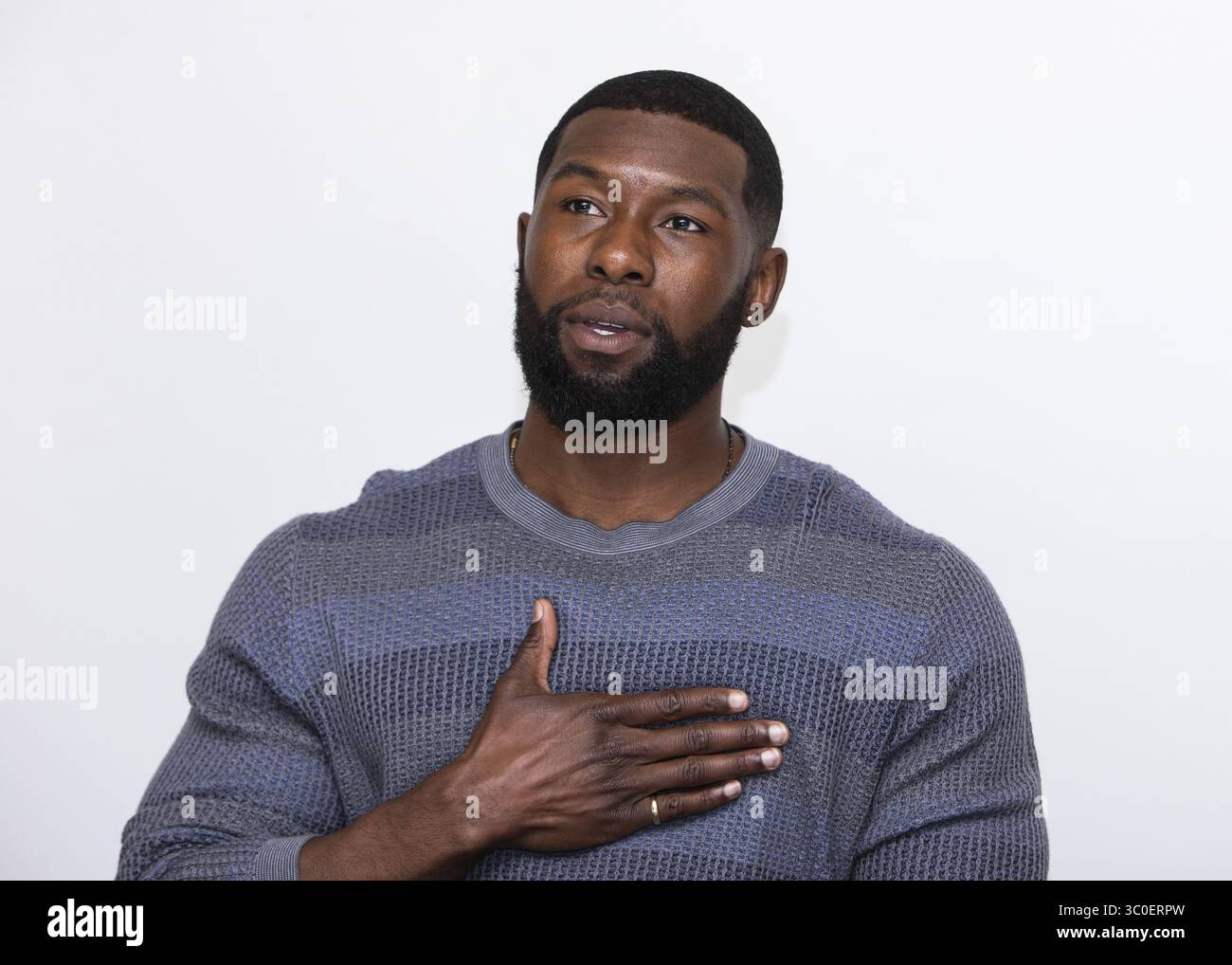 12 novembre 2018 - Hollywood, Californie, États-Unis - TREVANTE RHODES fait la promotion du film 'Bird Box' à Hollywood. (Crédit image : © Armando Gallo/ZUMA Studio) Banque D'Images