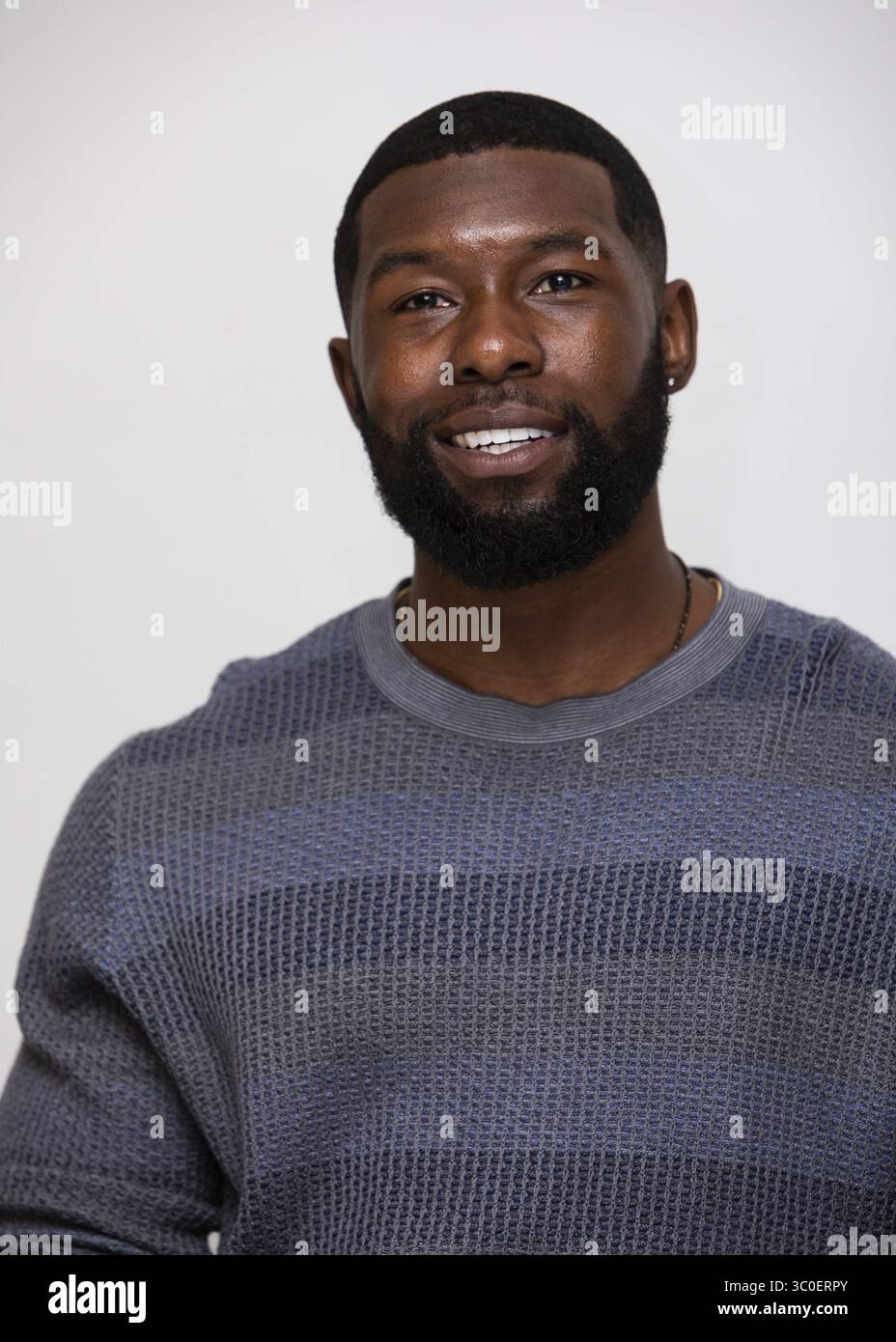 12 novembre 2018 - Hollywood, Californie, États-Unis - TREVANTE RHODES fait la promotion du film 'Bird Box' à Hollywood. (Crédit image : © Armando Gallo/ZUMA Studio) Banque D'Images