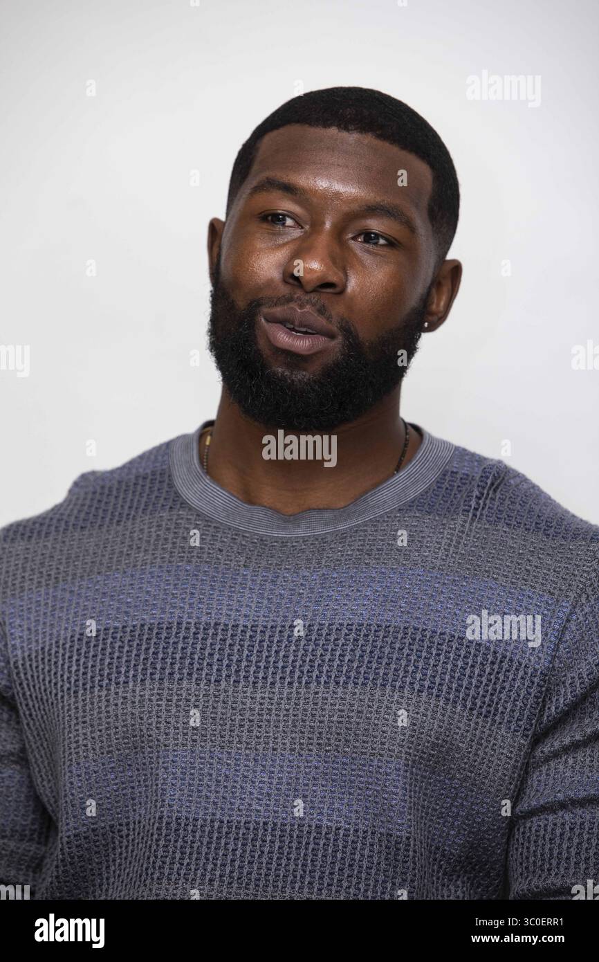 12 novembre 2018 - Hollywood, Californie, États-Unis - TREVANTE RHODES fait la promotion du film 'Bird Box' à Hollywood. (Crédit image : © Armando Gallo/ZUMA Studio) Banque D'Images