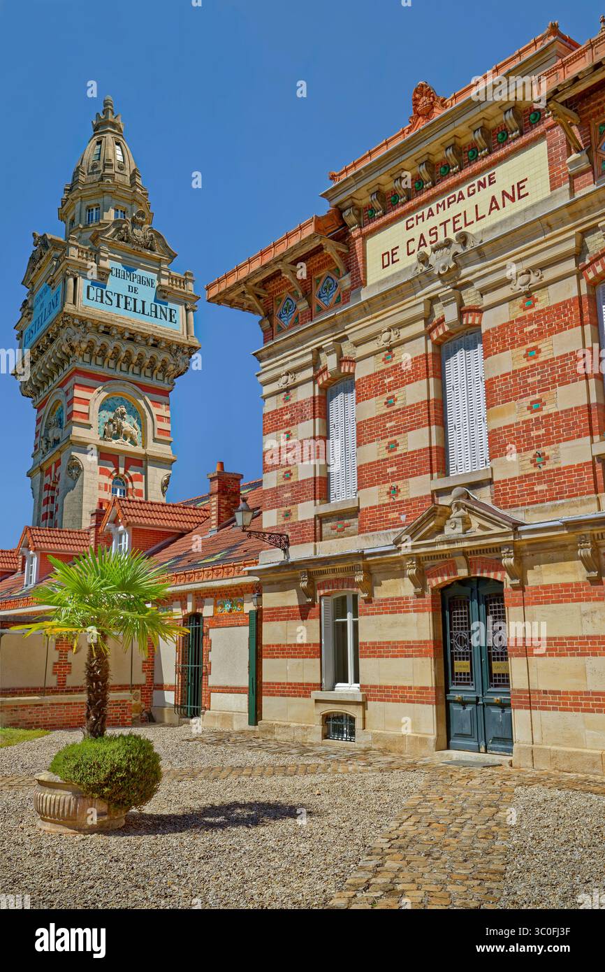 Maison du Champagne de Castellane, qui fait maintenant partie du Groupe Laurent-Perrier à Epernay près de Reims dans la région Champagne du Nord de la France. Banque D'Images