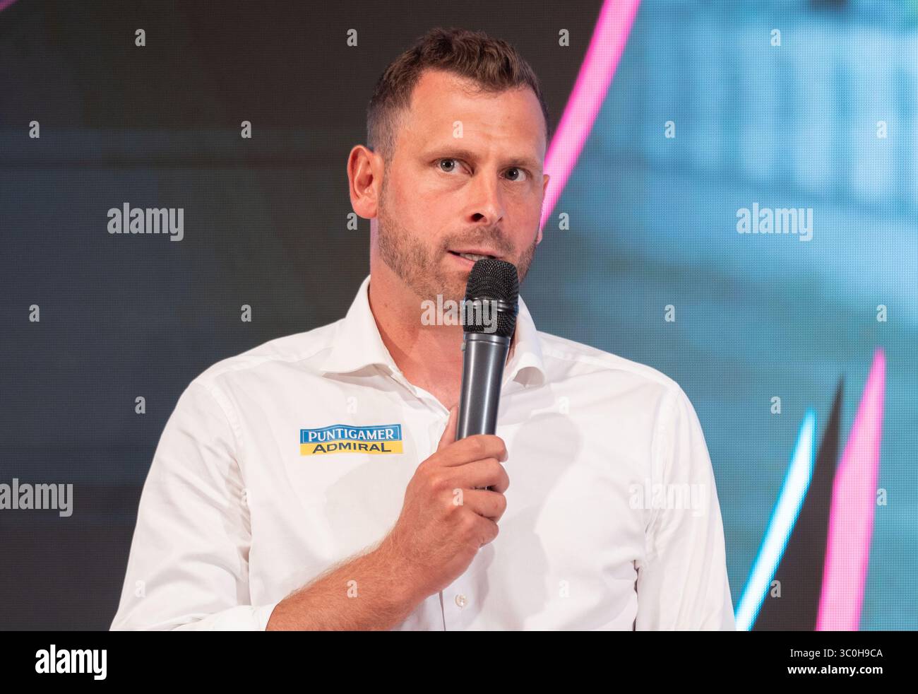 ABD0140 20250721 - WIEN - Österreich : entraîneur Juergen Säumel (Sturm) am Montag, 21. Juillet 2025, während einer PK der Bundesliga vor Saisonstart in Wien. - FOTO : APA/GEORG HOCHMUTH - 20250721 PD5771 crédit : APA-PictureDesk/Alamy Live News Banque D'Images