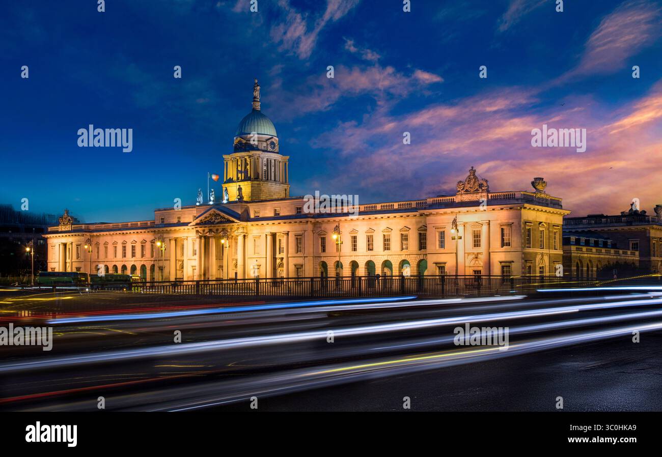 Custom House sur les quais à Dublin Banque D'Images