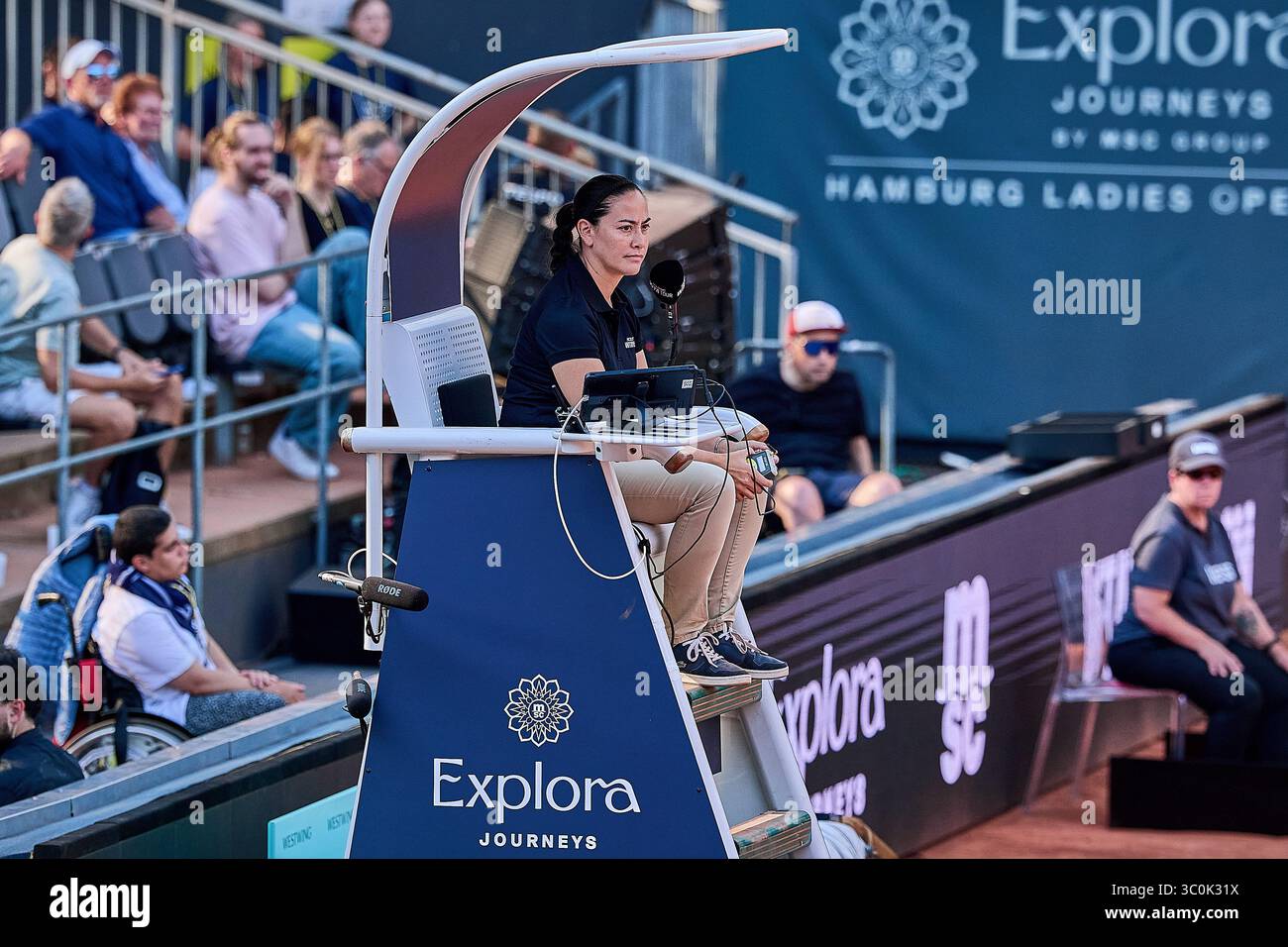 Hambourg, Hambourg, Allemagne. 20 juillet 2025. Julie Kjendlie de Norvège - Présidente arbitre au travail pendant le MSc Hamburg Ladies Open - Womens Tennis, WTA250, 20.7,2025, Hambourg (Tennis am Rothenbaum), Allemagne, Foto : Mathias Schulz (crédit image : © Mathias Schulz/ZUMA Press Wire) USAGE ÉDITORIAL SEULEMENT ! Non destiné à UN USAGE commercial ! Banque D'Images