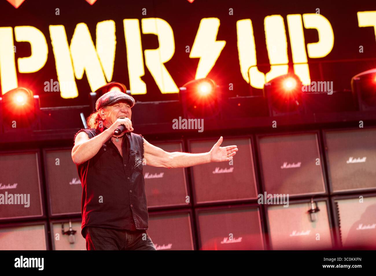 20 juillet 2025 : Brian Johnson se produit avec AC/DC à l'Autodromo Enzo e Dino Ferrari à Imola, en Italie Banque D'Images