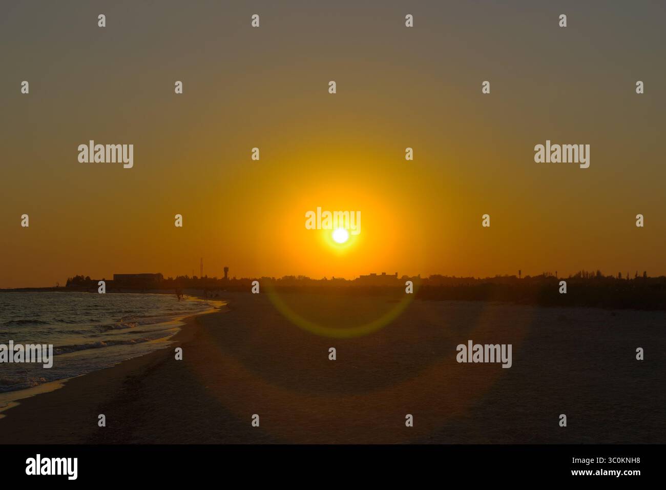 Couchers de soleil et ciel coloré Banque D'Images