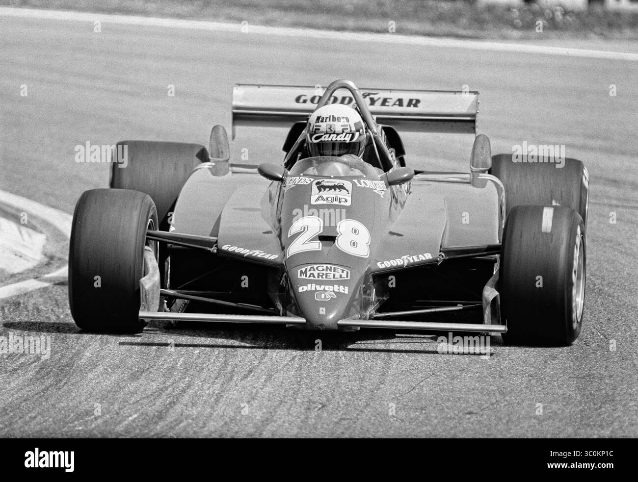 1982 Didier Pironi - Scuderia Ferrari 126 C2 - F1 Grand Prix de San Marino - Imola - Imacon original Negative Scan Banque D'Images