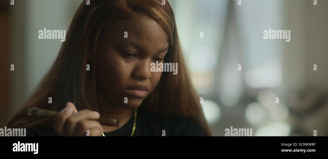 AMY BRADLEY IS MISSING, Amica Douglas, 'message in a Bottle', (saison 1, ep. 103, diffusé le 16 juillet 2025). Photo : ©Netflix / Courtesy Everett Collection Banque D'Images