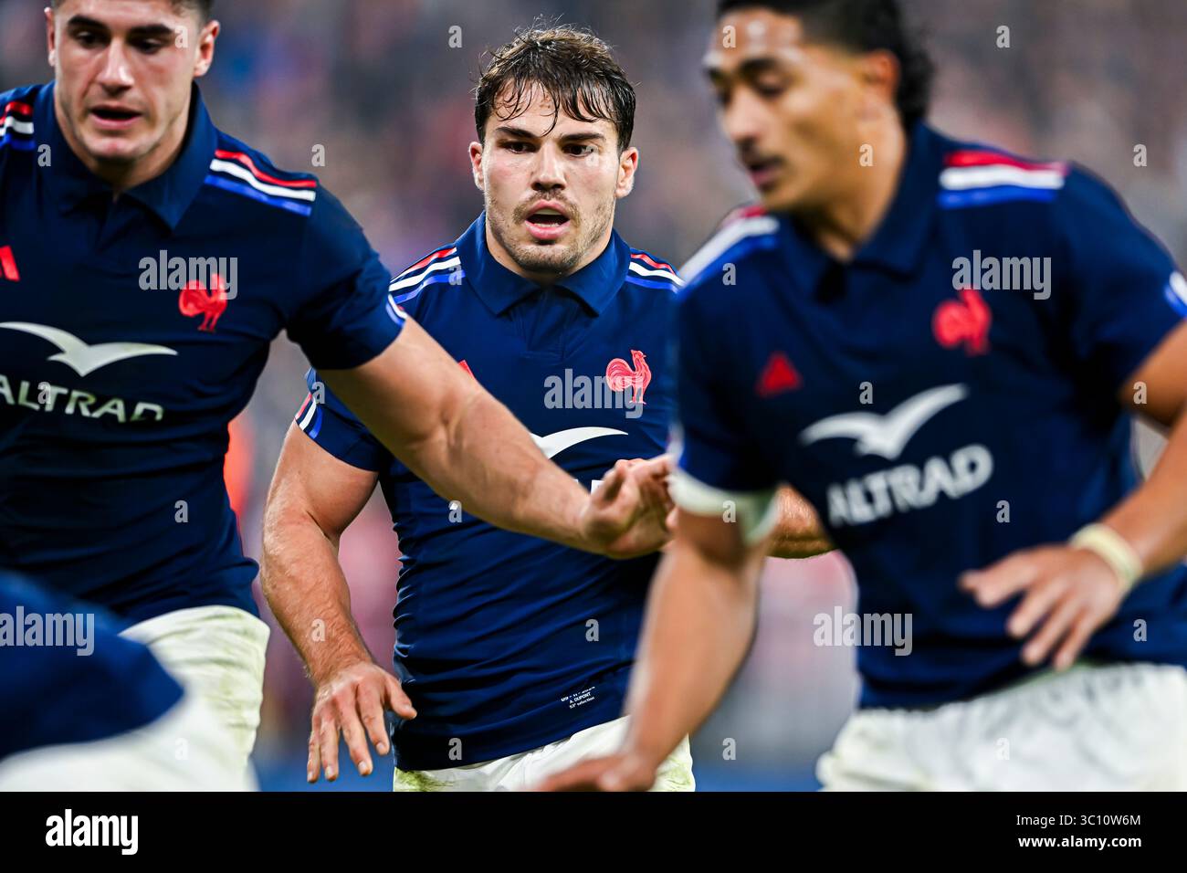 Équipe de France de rugby à xv, 9 novembre 2024 : Fall Nations Series, match contre le Japon. Antoine Dupont sur le terrain lors du match au « St Banque D'Images