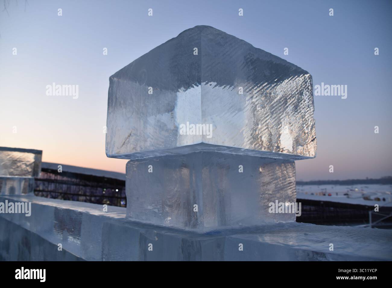 Sculpture de blocs de glace Banque de photographies et d’images à haute — free download