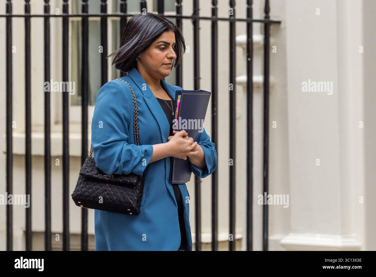 Downing Street, Londres, Royaume-Uni. 22 juillet 2025. Shabana Mahmood, Lord Chancelier et Secrétaire d'État à la Justice, assiste à la réunion hebdomadaire du Cabinet au 10 Downing Street. Crédit : Amanda Rose/Alamy Live News Banque D'Images