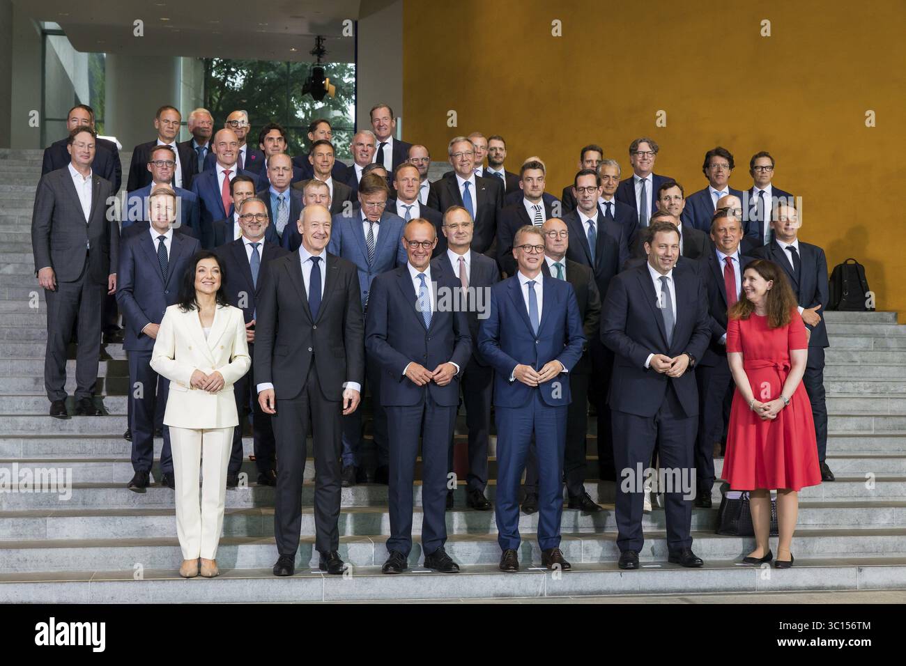 Photo de groupe du sommet sur l'investissement Made for Germany, dont Katherina Reiche (CDU, ministre fédéral de l'économie et Ene Banque D'Images
