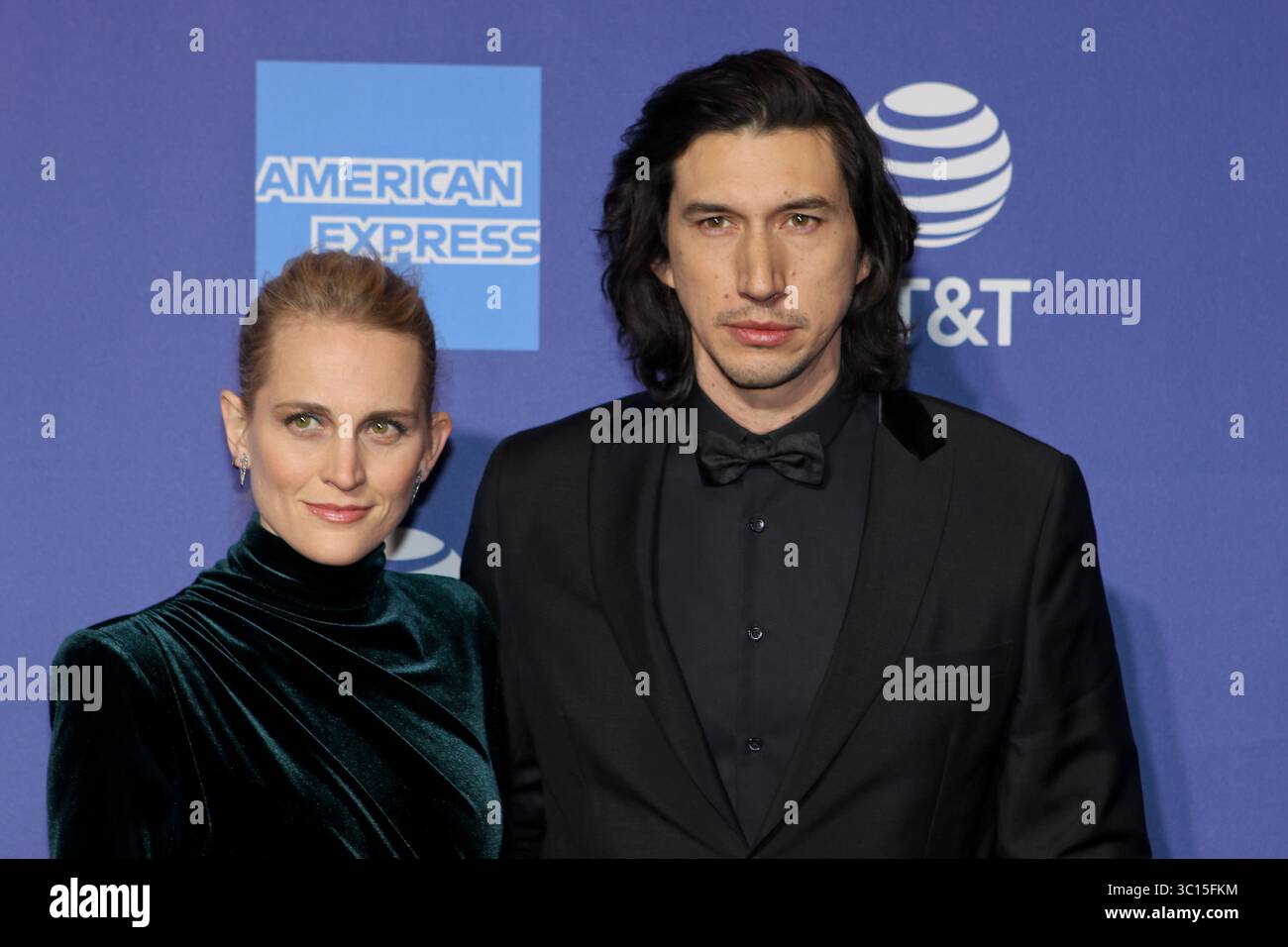 3 janvier 2019 - Palm Springs, Californie, États-Unis - L'actrice JOANNE TUCKER et son mari, Star Wars Kylo Ren acteur, ADAM PILOTE sur le tapis rouge lors de la 30e édition des Palm Springs International film Festival Gala Awards. Les Gala Awards ont eu lieu au Palm Springs Convention Center. (Crédit image : © Dane Andrew/ZUMA Wire/ZUMAPRESS.com) Banque D'Images