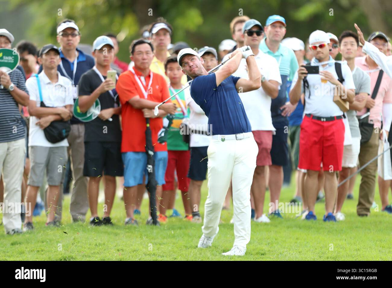 19 janvier 2019 - Singapour - Paul Casey, d'Angleterre, joue un tir sur le 15e trou lors de la troisième manche de l'Open de Singapour au Serapong course, Sentosa Golf Club. (Crédit image : © Paul Miller/ZUMA Wire) Banque D'Images