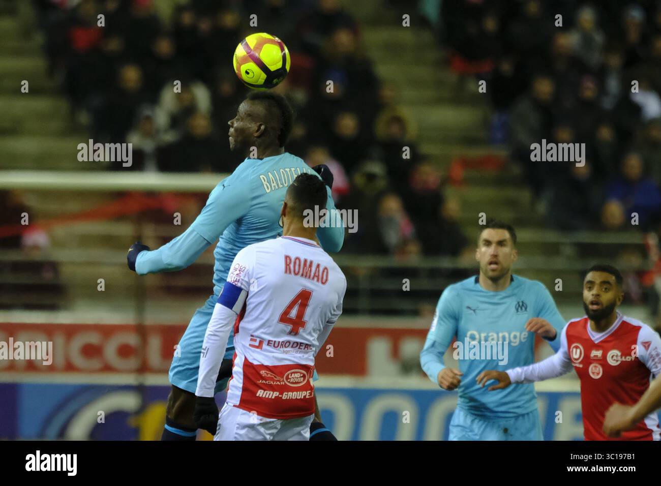 3 février 2019 - Reims, Marne, France - L'attaquant marseillais MARIO BALOTELLI en action lors du championnat de France de football, Ligue 1 Conforama, stade de Reims contre l'Olympique de Marseille au stade Auguste Delaune de Reims - France..Reims a gagné 2-1 (crédit image : © Pierre Stevenin/ZUMA Wire) Banque D'Images