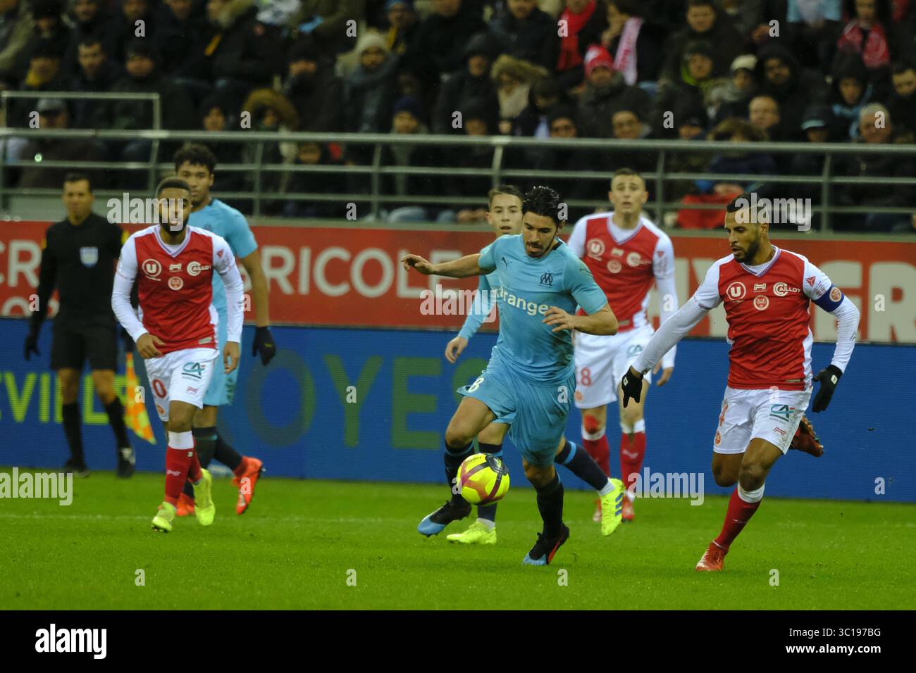3 février 2019 - Reims, Marne, France - le milieu de terrain marseillais MORGAN SANSON en action lors du championnat de France de football, Ligue 1 Conforama, stade de Reims contre l'Olympique de Marseille au stade Auguste Delaune de Reims - France..Reims a gagné 2-1 (crédit image : © Pierre Stevenin/ZUMA Wire) Banque D'Images