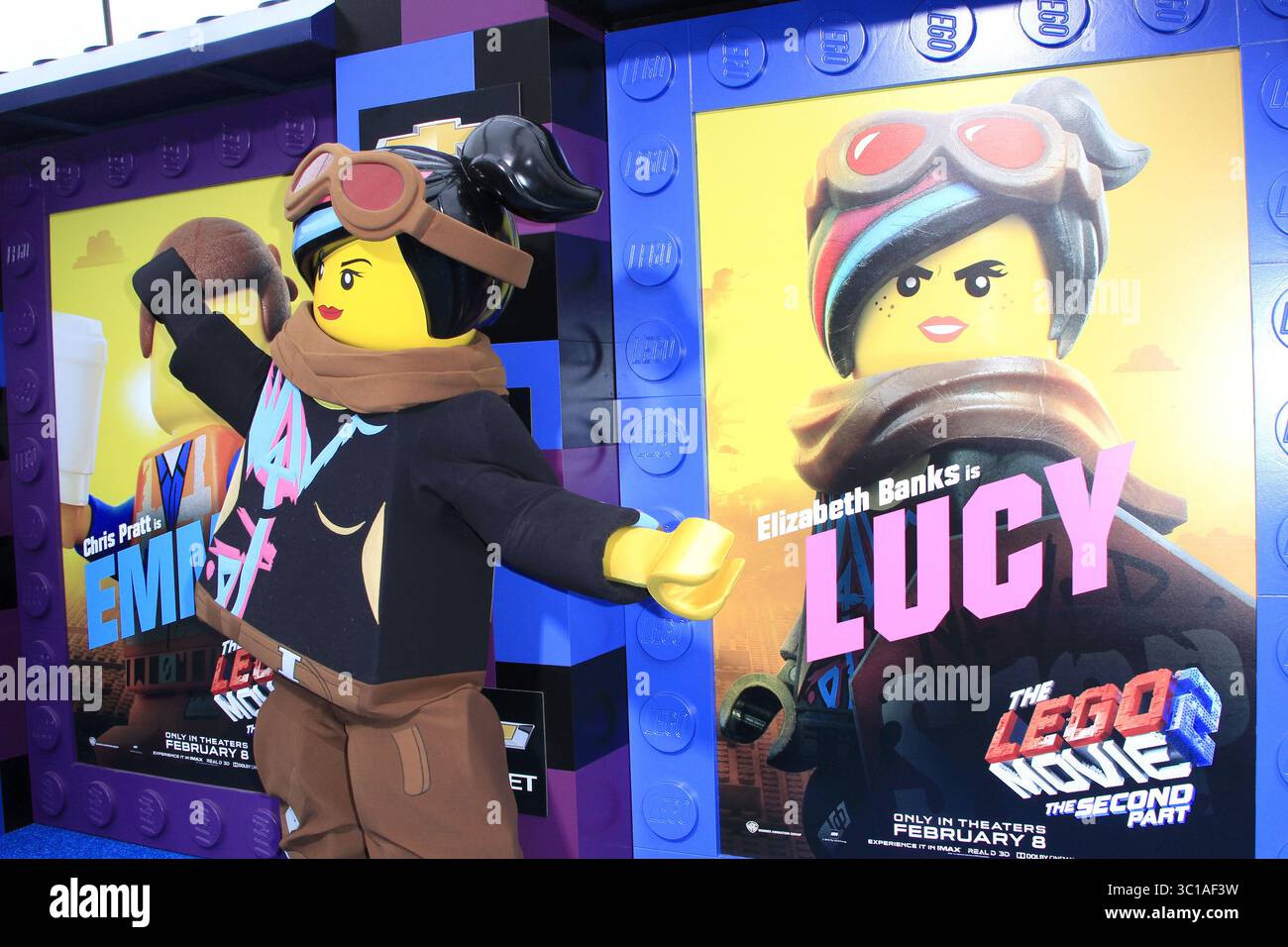 2 février 2019 - Westwood, CA, USA - LOS ANGELES - 2 février : personnage de Lucy, affiche à ''The Lego Movie 2 : The second part'' première au Village Theater le 2 février 2019 à Westwood, CA (crédit image : © Kathy Hutchins via ZUMA Wire) Banque D'Images
