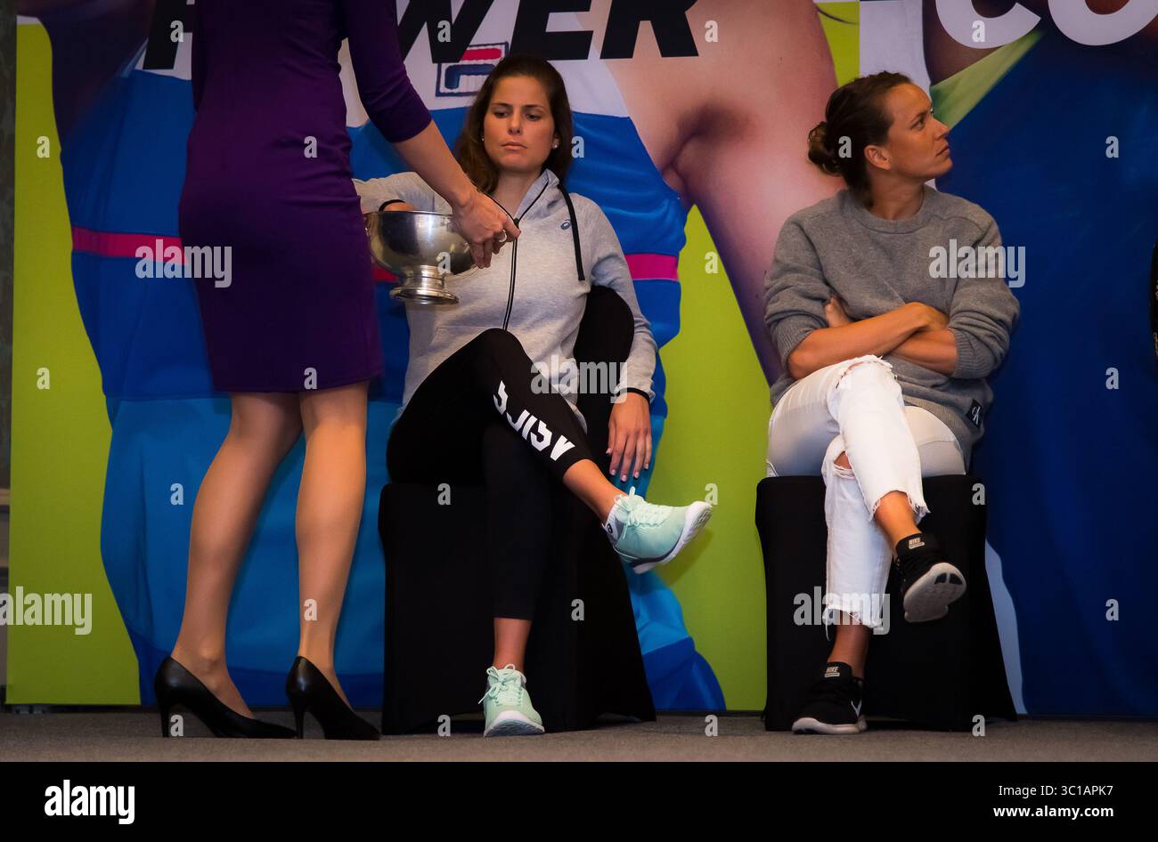 9 février 2019 - Doha, QATAR - Barbora Strycova de la République tchèque, Julia Goerges d'Allemagne et Fatma Al-Nabhani d'Oman assistent à la cérémonie de tirage du tournoi de tennis Qatar total Open WTA premier 2019 (crédit image : © AFP7 via ZUMA Wire) Banque D'Images
