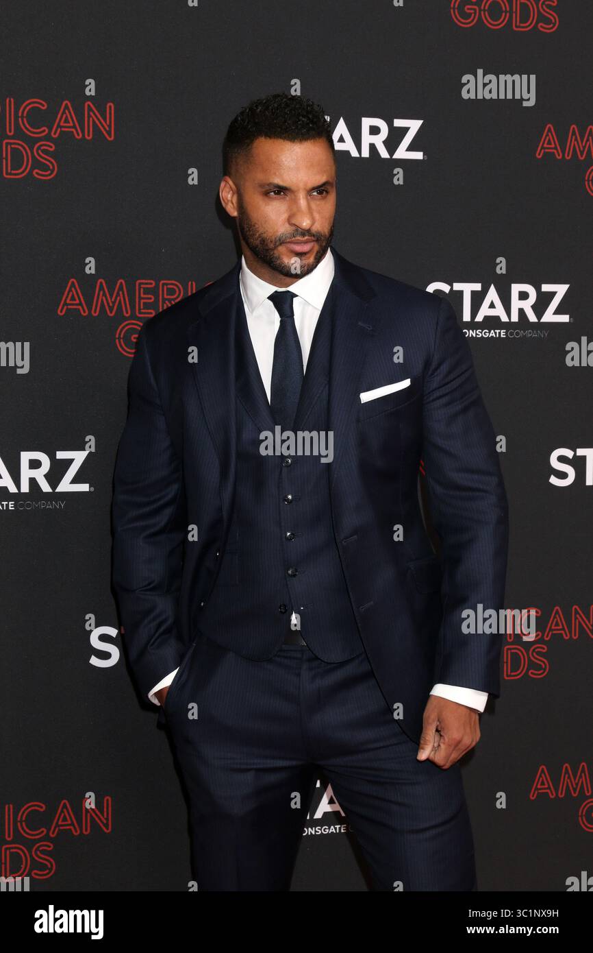 5 mars 2019 - Los Angeles, CA, USA - LOS ANGELES - Mar 5 : Ricky Whittle à la première saison 2 des ''American Gods'' au Theatre at Ace Hotel le 5 mars 2019 à Los Angeles, CA (crédit image : © Kathy Hutchins via ZUMA Wire) Banque D'Images