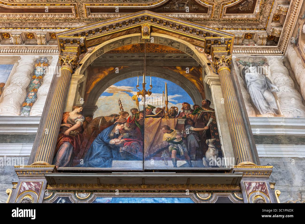 Présentation dans le Temple peinture de 1560 par Paolo Veronese dans l'église de Saint Sébastien - Chiesa di San Sebastiano intérieur à Venise, Italie. Banque D'Images