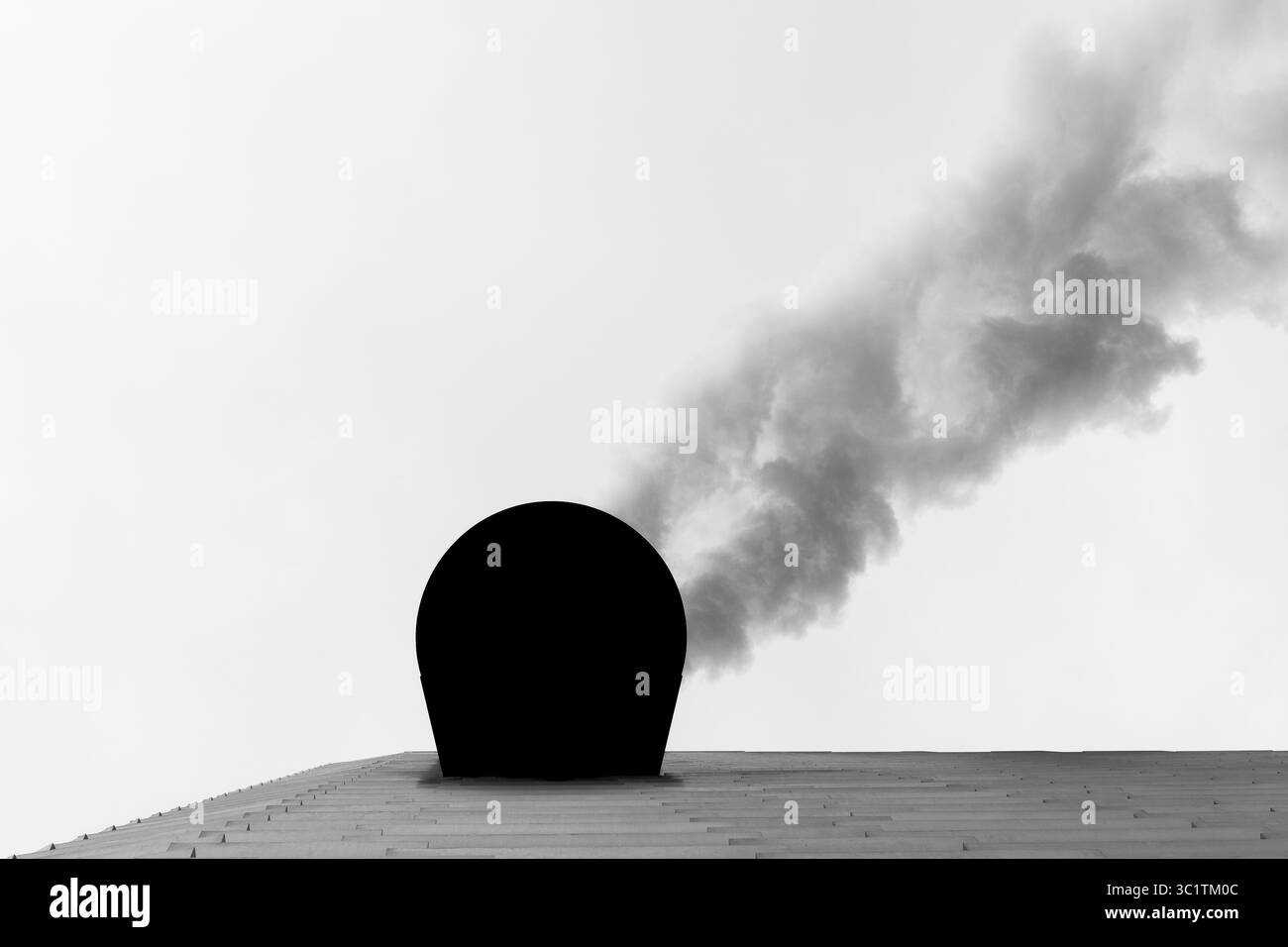 Vue vers le haut de la fumée de la centrale électrique de Copenhague Banque D'Images