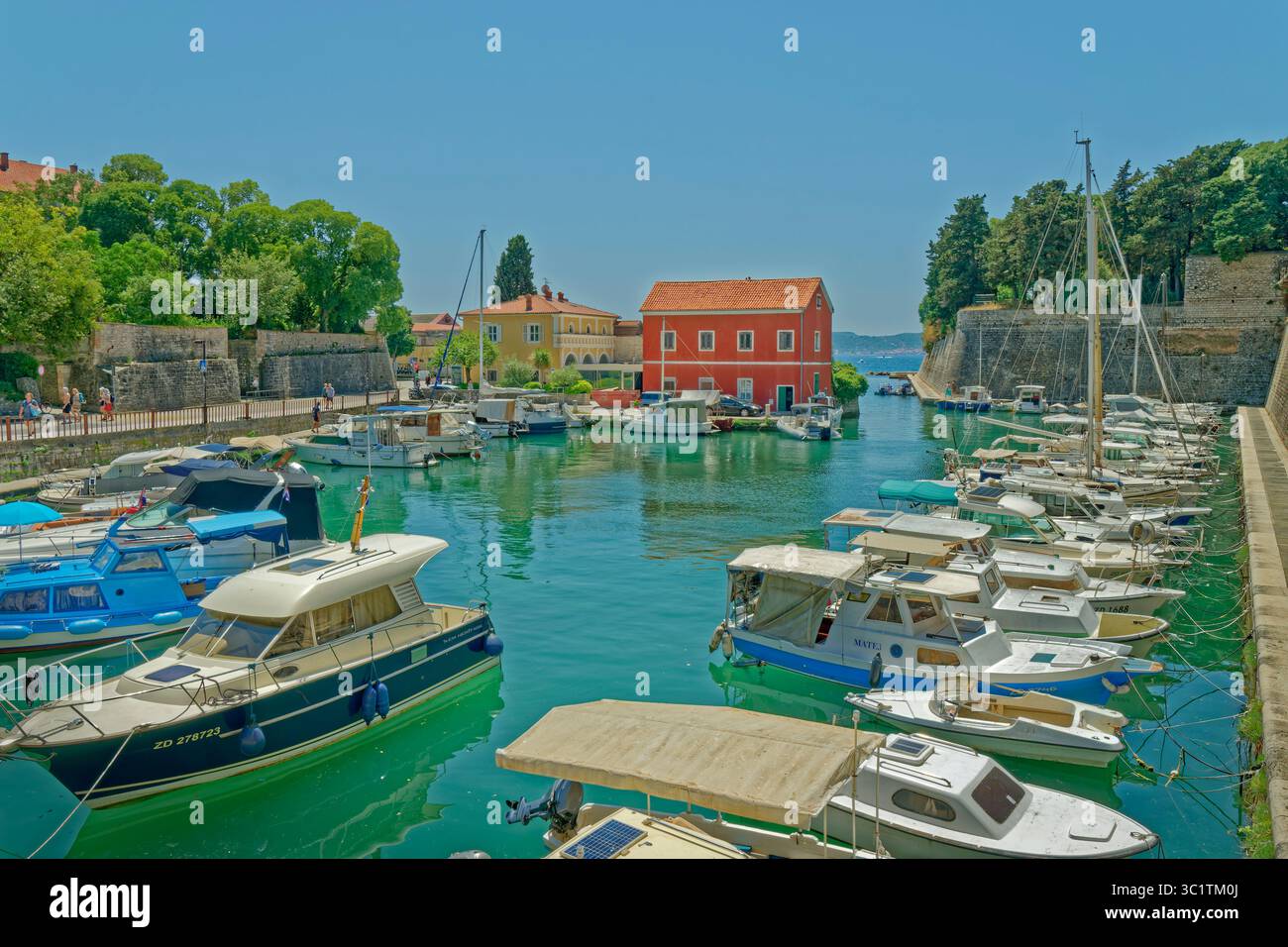 Le vieux port de Zadar dans le centre de la Croatie. Banque D'Images