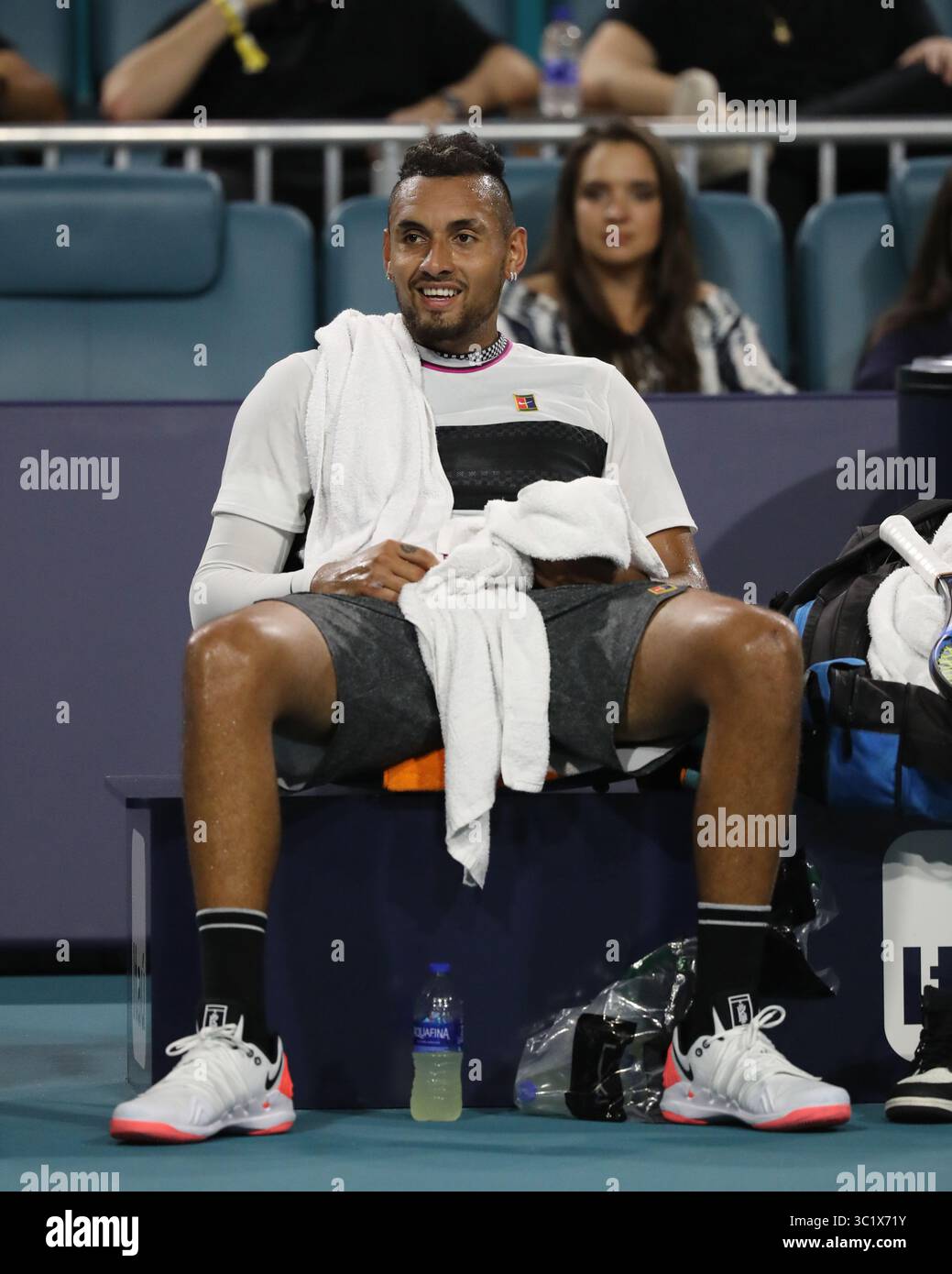 24 mars 2019 - Miami Gardens, Floride, États-Unis d'Amérique - MIAMI GARDENS, FLORIDE - 24 MARS : Nick Kyrgios le jour 7 de l'Open de Miami présenté par Itau au Hard Rock Stadium le 24 mars 2019 à Miami Gardens, Floride..personnes : Nick Kyrgios. (Crédit image : © SMG via ZUMA Wire) Banque D'Images
