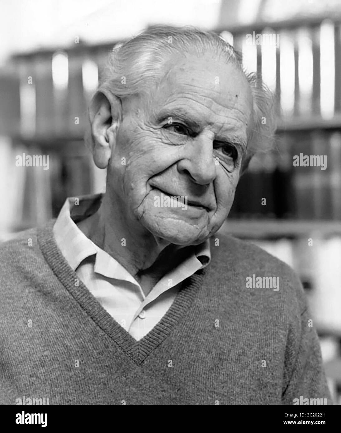 Karl Popper. Portrait du philosophe austro-britannique Sir Karl Raimund Popper (1902-1994) en 1990 Banque D'Images
