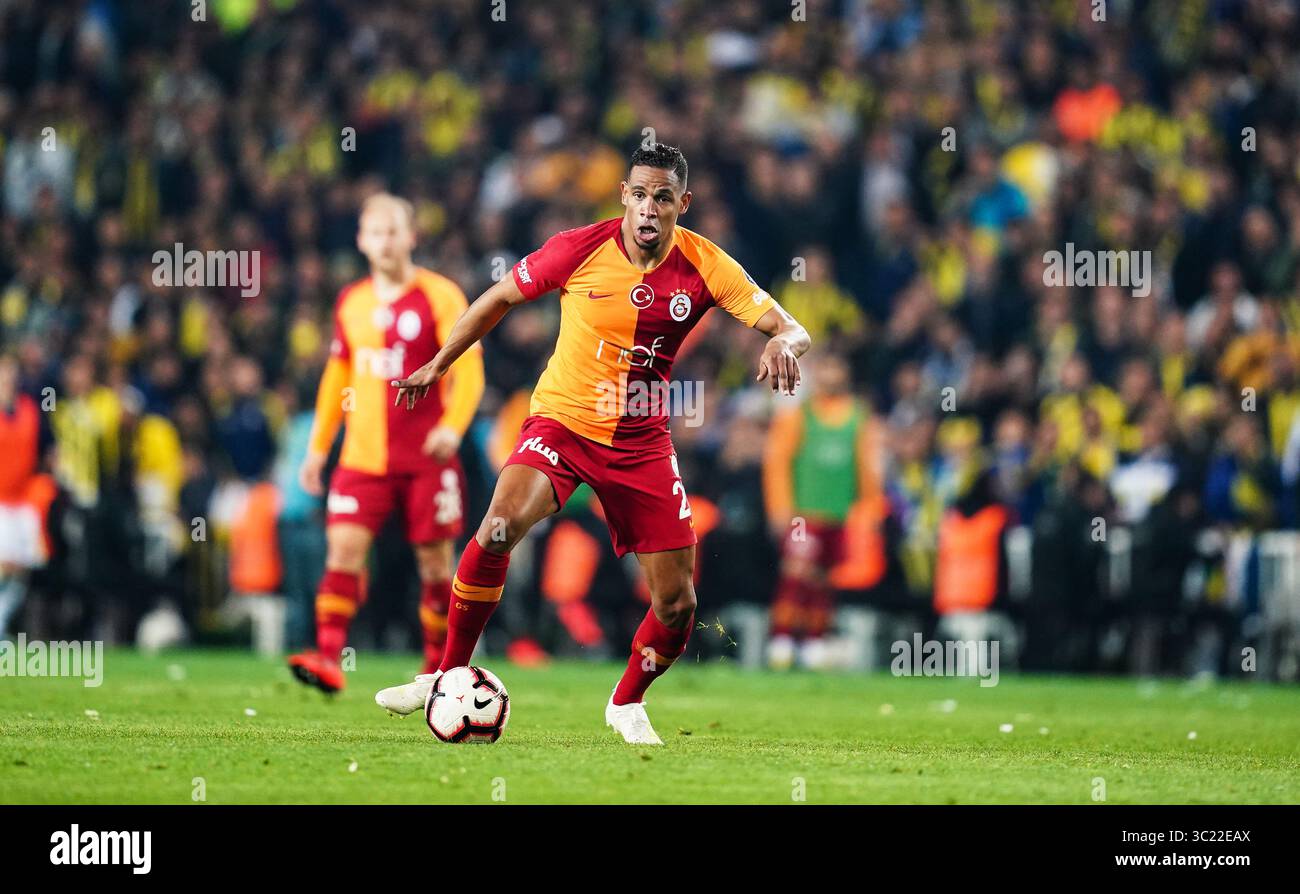 14 avril 2019 : Mariano de Galatasaray lors du match turc Super Lig entre Fenerbache et Galatasaray au stade ÅžÃ¼krÃ¼ SaracoÄŸlu à Istanbul, Turquie. Ulrik Pedersen/CSM.(image de crédit : &copy ; Ulrik Pedersen/CSM via ZUMA Wire) Banque D'Images