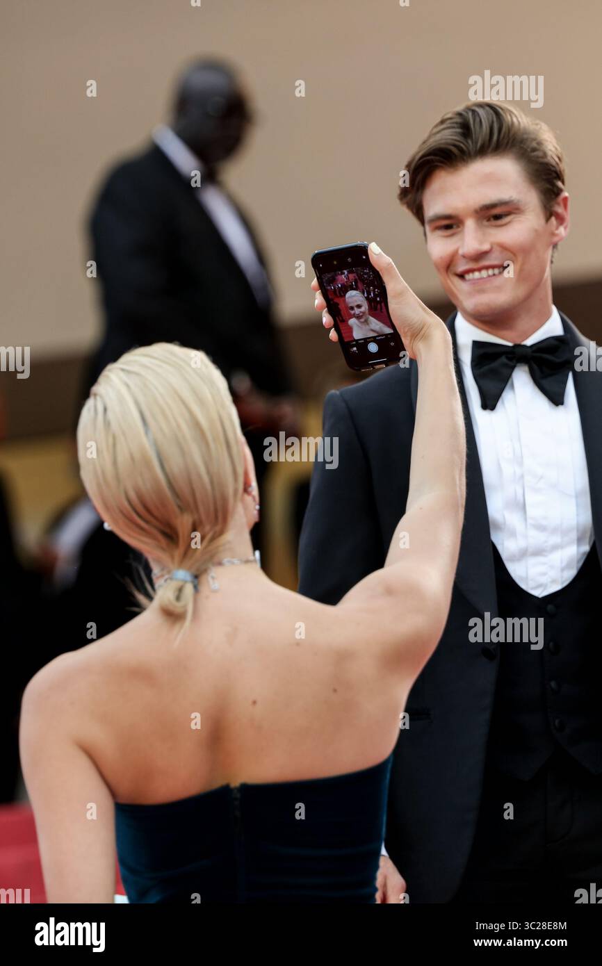 20 mai 2019 - Cannes, France - CANNES - 20 MAI : Pixie Lott et Oliver Cheshire arrivent à la première de ''LA BELLE EPOQUE'' lors du Festival de Cannes 2019 le 20 mai 2019 au Palais des Festivals de Cannes, France. (Crédit image : © Imagespace via ZUMA Wire) Banque D'Images