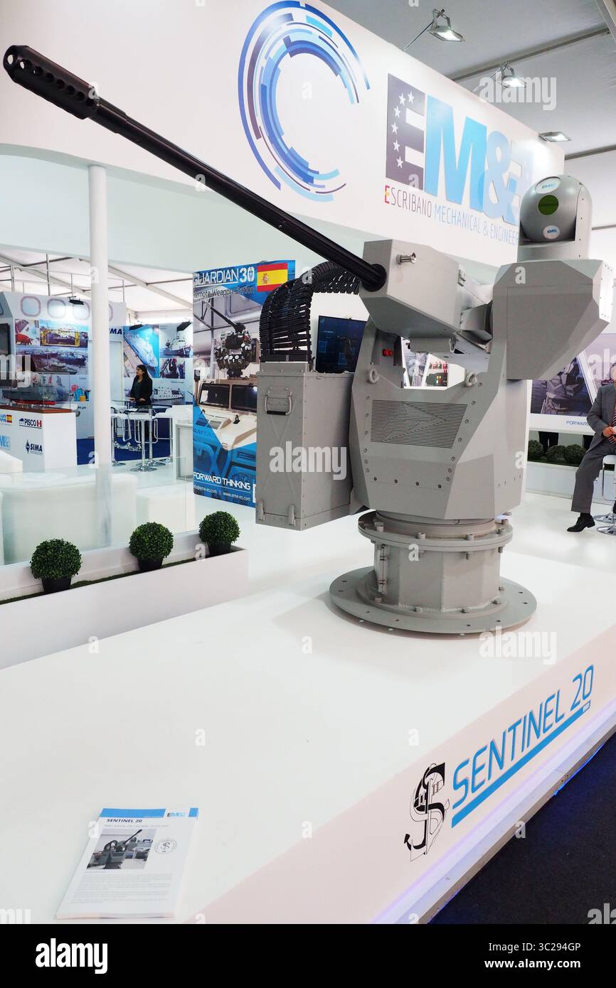 17 mai 2019 - Lima, Lima, Pérou - Escribano Remote-Controlled Weapon System - SENTINEL 20 exposé lors de la 7e édition de l'exposition internationale des technologies de défense, SITDEF, 2019, au quartier général de l'armée péruvienne. L’événement se tient du 16 au 19 mai avec la présence de représentants de 28 pays. (Crédit image : © Carlos Garcia Granthon/ZUMA Wire) Banque D'Images