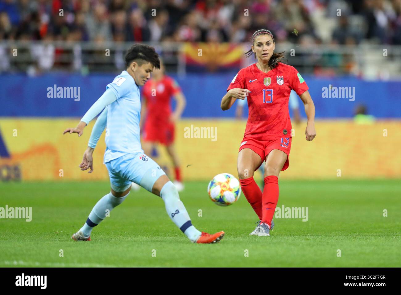 11 juin 2019 : Reims, France : Alex Morgan des États-Unis lors d'un match contre la Thaïlande match valable pour le groupe F de la première phase de la Coupe du monde de football féminin au stade Auguste-Delaune. (Crédit image : © Vanessa Carvalho/ZUMA Wire) Banque D'Images