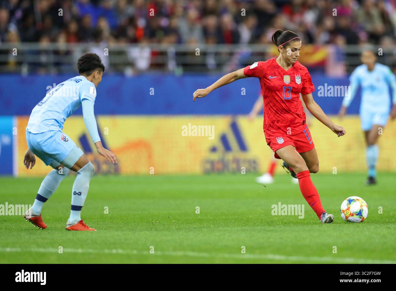 11 juin 2019 : Reims, France : Alex Morgan des États-Unis lors d'un match contre la Thaïlande match valable pour le groupe F de la première phase de la Coupe du monde de football féminin au stade Auguste-Delaune. (Crédit image : © Vanessa Carvalho/ZUMA Wire) Banque D'Images