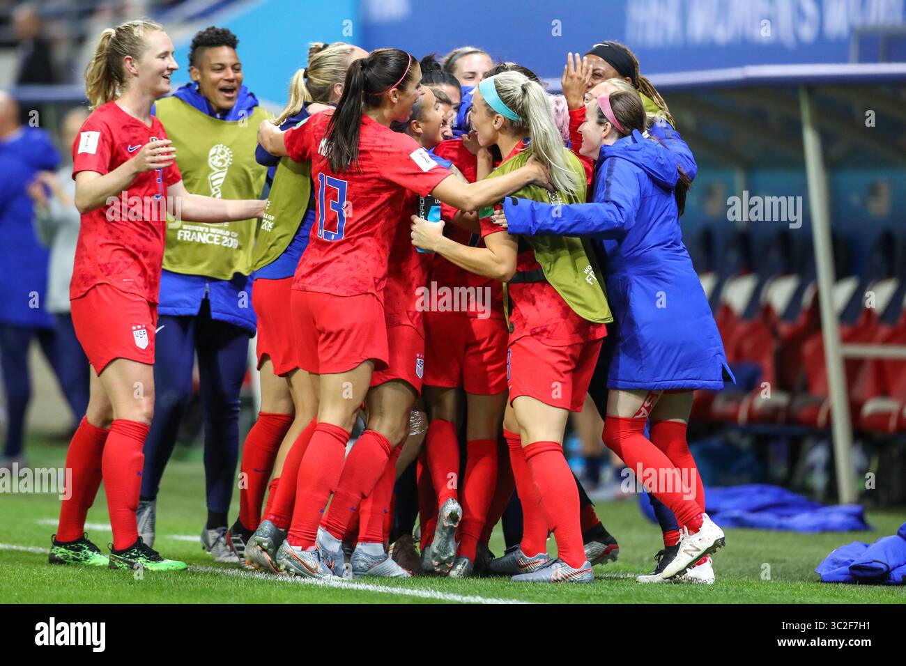 11 juin 2019 : Reims, France : Megan Rapinoe des États-Unis lors d'un match contre la Thaïlande valable pour le groupe F de la première phase de la Coupe du monde de football féminin au stade Auguste-Delaune. (Crédit image : © Vanessa Carvalho/ZUMA Wire) Banque D'Images