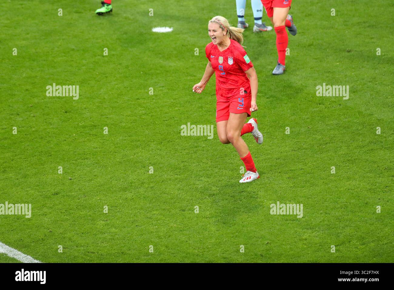 11 juin 2019 : Reims, France : Lindsey Horan des États-Unis lors d'un match contre la Thaïlande match valable pour le groupe F de la première phase de la Coupe du monde de football féminin au stade Auguste-Delaune. (Crédit image : © Vanessa Carvalho/ZUMA Wire) Banque D'Images