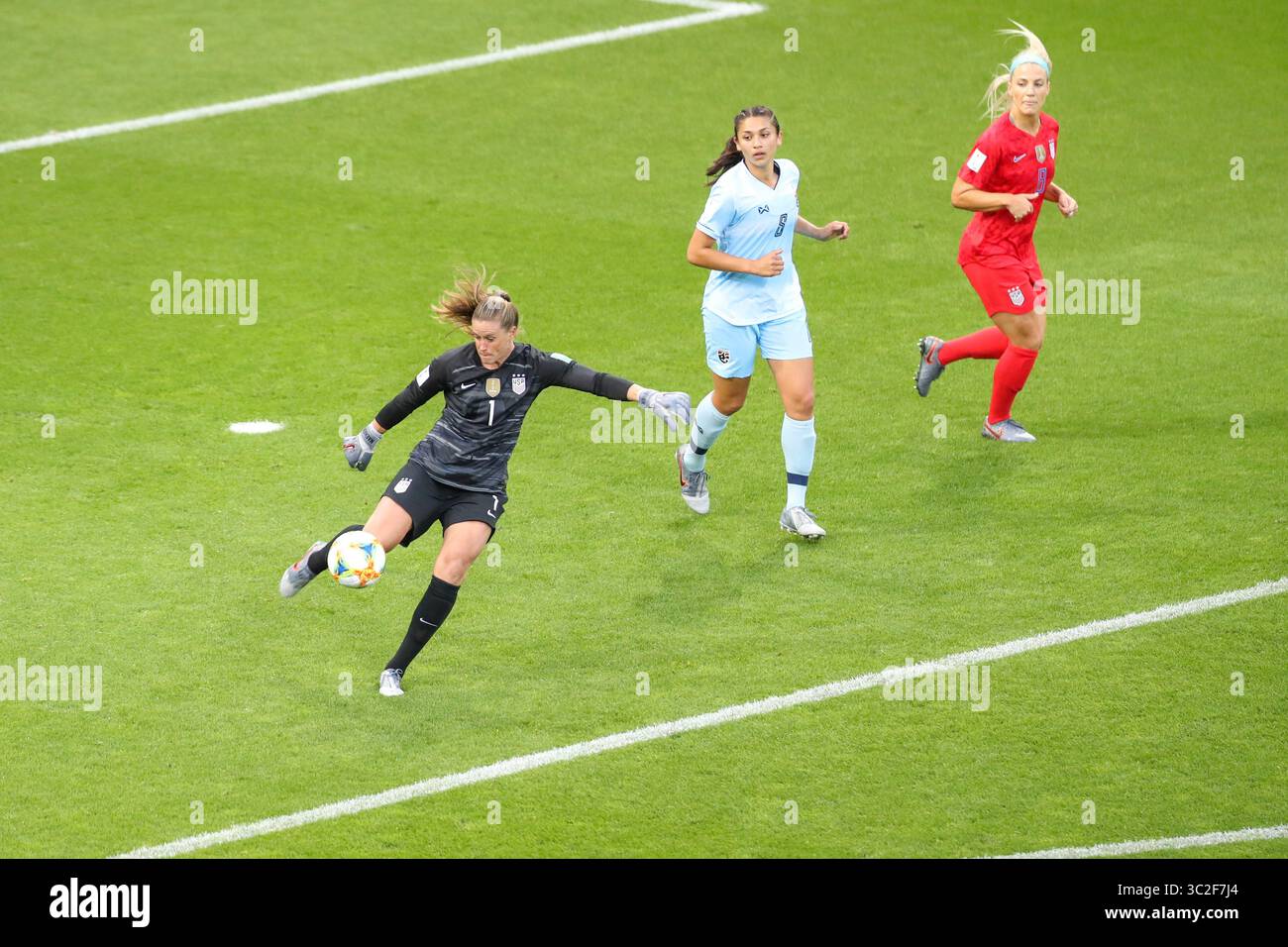 11 juin 2019 : Reims, France : Alyssa Naeher des États-Unis lors d'un match contre la Thaïlande valable pour le groupe F de la première phase de la Coupe du monde de football féminin au stade Auguste-Delaune. (Crédit image : © Vanessa Carvalho/ZUMA Wire) Banque D'Images