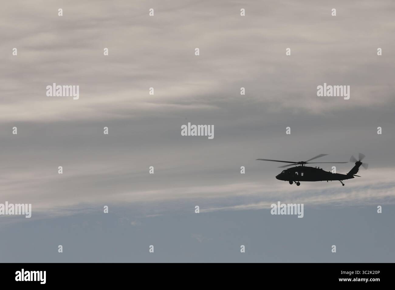 Le 29 juin 2019 - Osan, GYEONGGI, CORÉE DU SUD - le 29 juin 2019 - Osan, Corée du Sud et les États-Unis patrouillent leur frontière de contrôle à la base aérienne militaire d'Osan, Corée du Sud. Donals Trump a prévu deux jours de visite en Corée du Sud. Et il va à DMZ (Arrowhead Hill) visite demain matin à l'heure de la Corée du Sud. (Crédit image : © Ryu Seung-il/ZUMA Wire) Banque D'Images