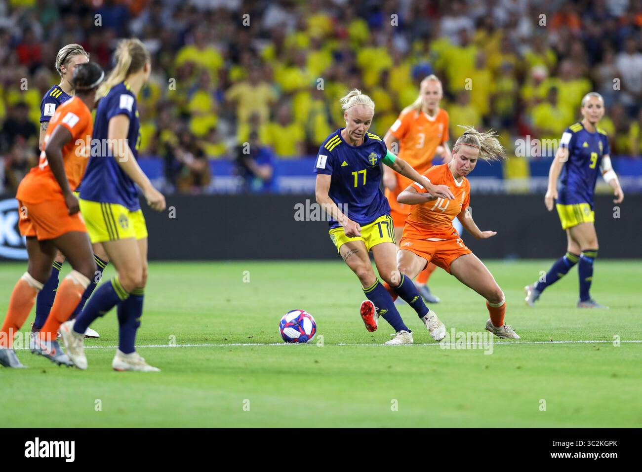 3 juillet 2019, Lyon, France : Groenen des pays-Bas et Seger de Suède valables pour les demi-finales de la Coupe du monde de football féminin. (Crédit image : © Vanessa Carvalho/ZUMA Wire) Banque D'Images