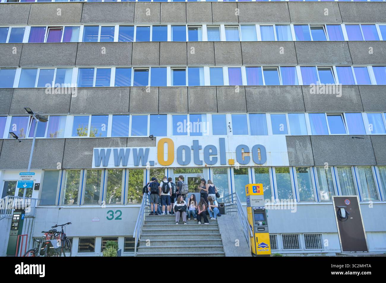 Ootel.com Hotel & Hostel, Allee der Kosmonauten, Marzahn, Bezirk Marzahn-Hellersdorf, Berlin Deutschland Banque D'Images