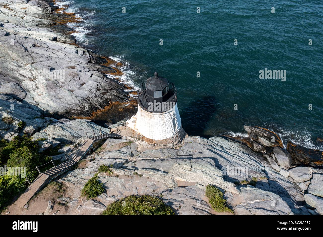 Phare de Castle Hill, Newport Rhode Island, États-Unis. Le phare est situé sur la baie de Narragansett à Newport, Rhode Island, à la fin de l'historique Banque D'Images