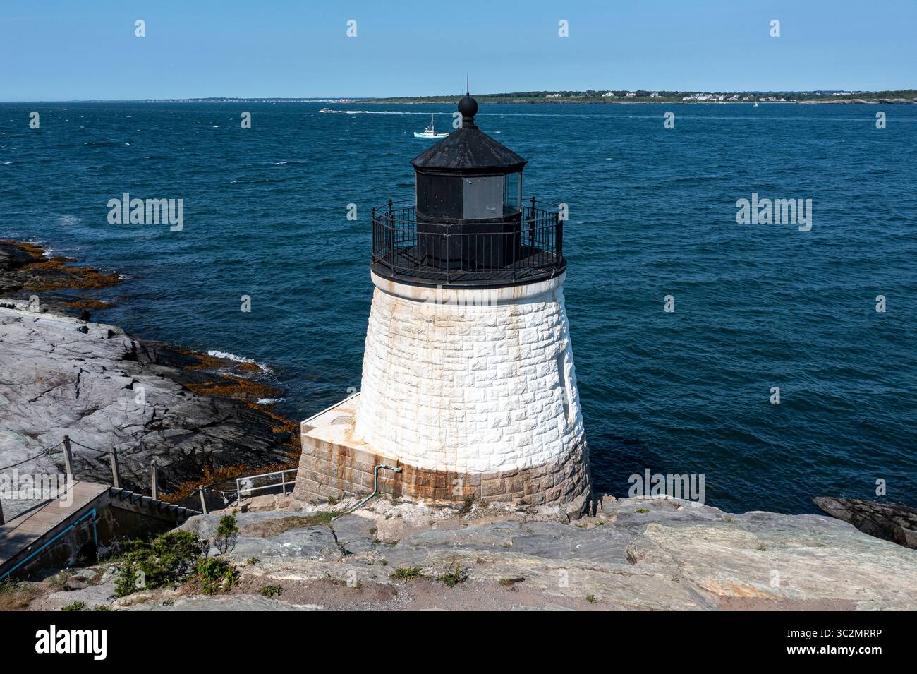Phare de Castle Hill, Newport Rhode Island, États-Unis. Le phare est situé sur la baie de Narragansett à Newport, Rhode Island, à la fin de l'historique Banque D'Images